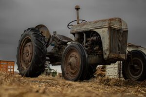 Read more about the article The Ultimate Guide to Tractor Specifications