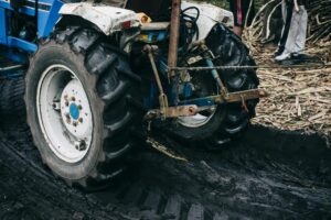 Read more about the article Is Kubota as good as John Deere? The Comparison