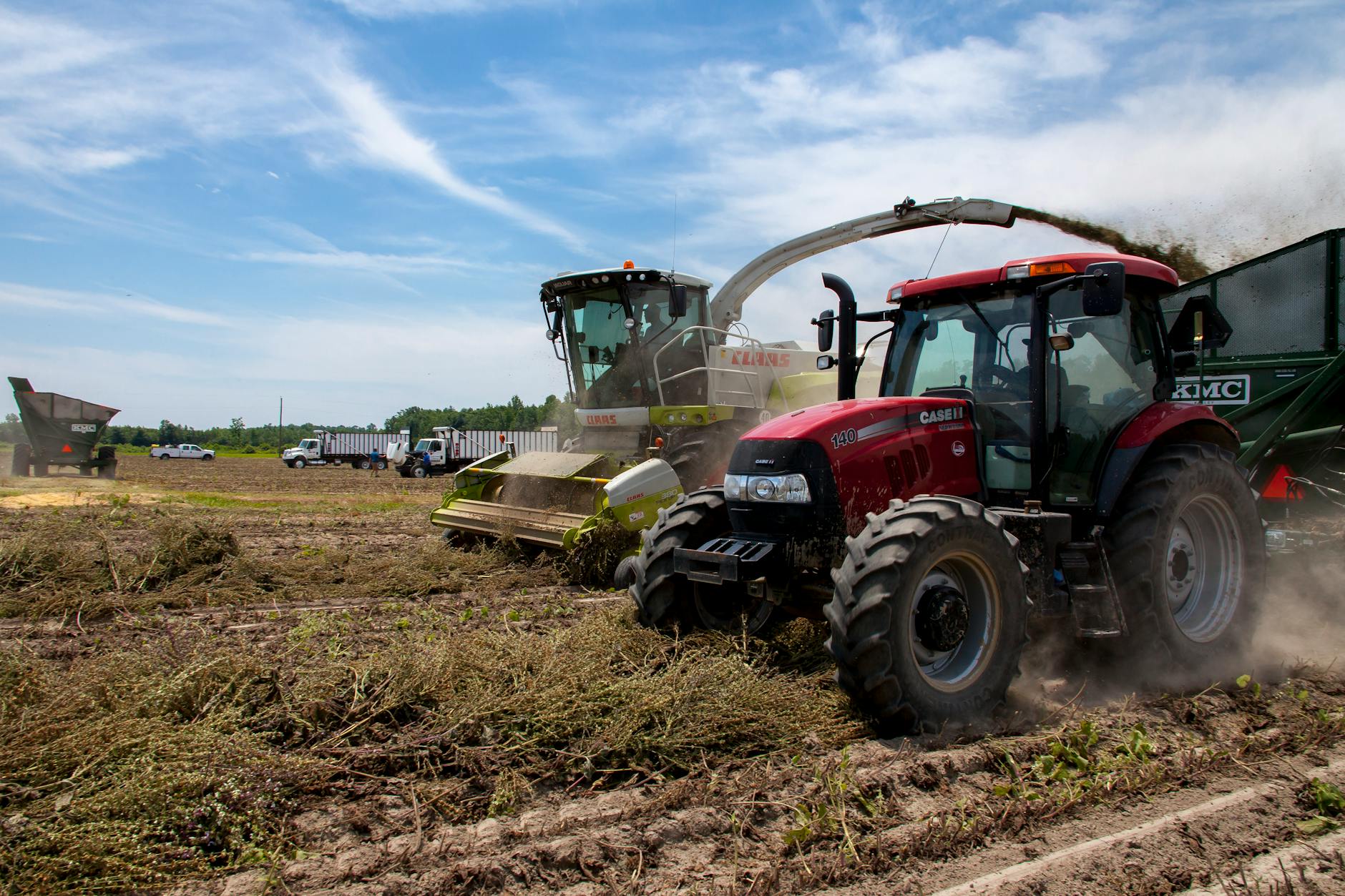 Read more about the article Where Are Case IH Tractors Made? A Global Manufacturing Breakdown