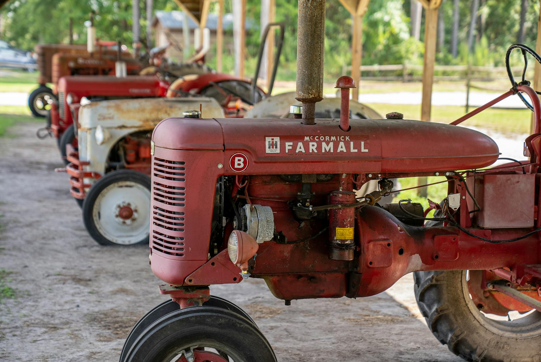 Read more about the article Why Are Farmers Buying 40-Year-Old Tractors?