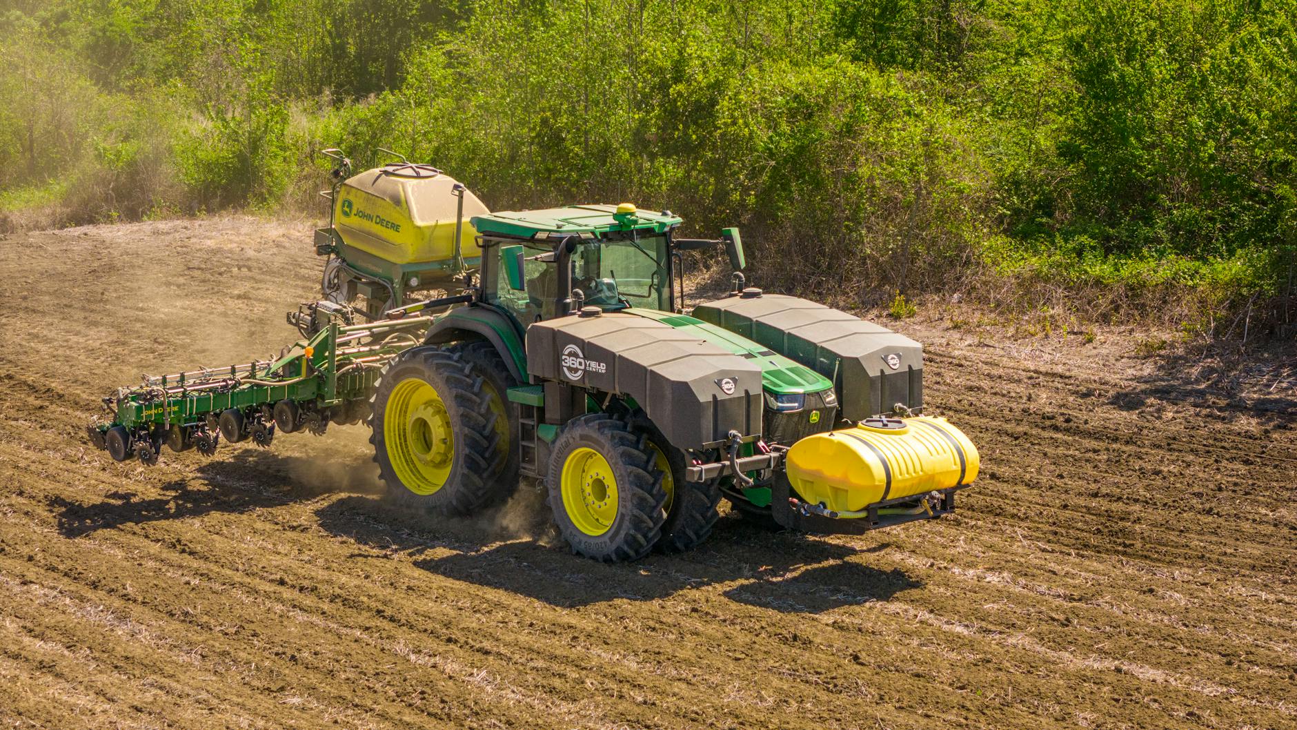 Read more about the article Is John Deere Moving to Mexico? 4 Secrete Behind the Headlines