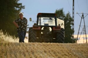 Read more about the article Lamborghini Tractor Price: 5 Thing You Need to Know Before Buying